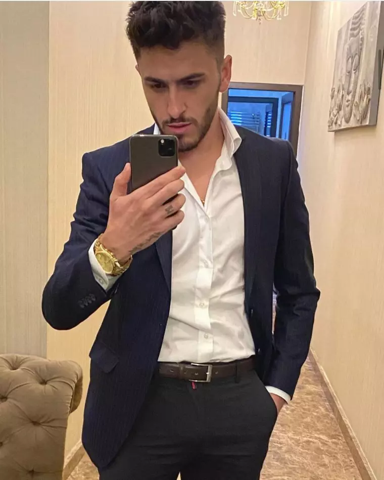 Ce trebuie să nu lipsească din garderobă cu haine pentru bărbați?