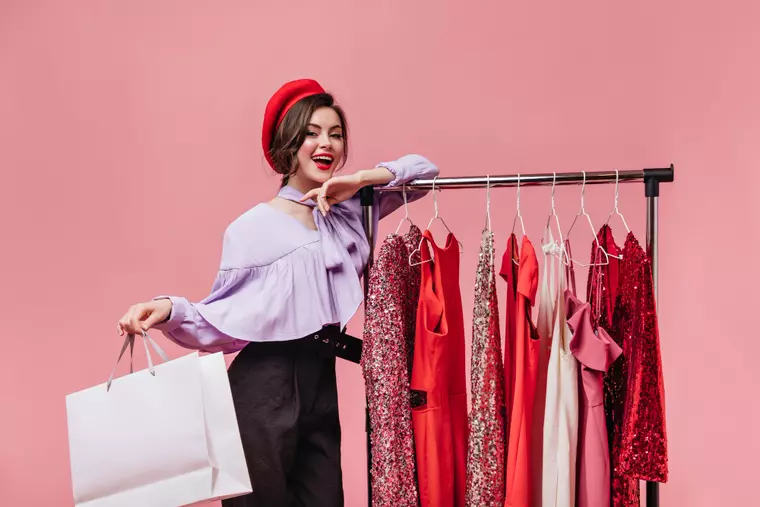 Arăți perfect în orice context cu articolele Astrid Shop