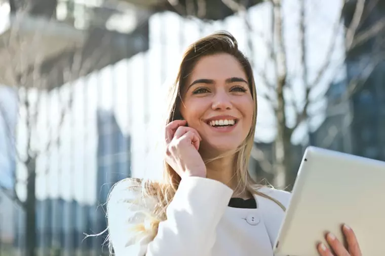 Ținutele business casual: nelipsite în garderoba unei femei. Cum să impresionezi mereu la locul de muncă?