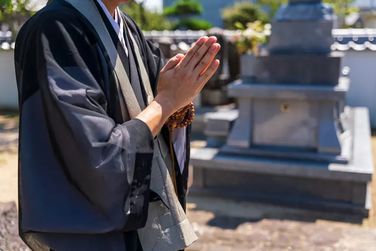 Rugăciuni pentru cei adormiți, pentru sufletul lor și iertarea păcatelor!