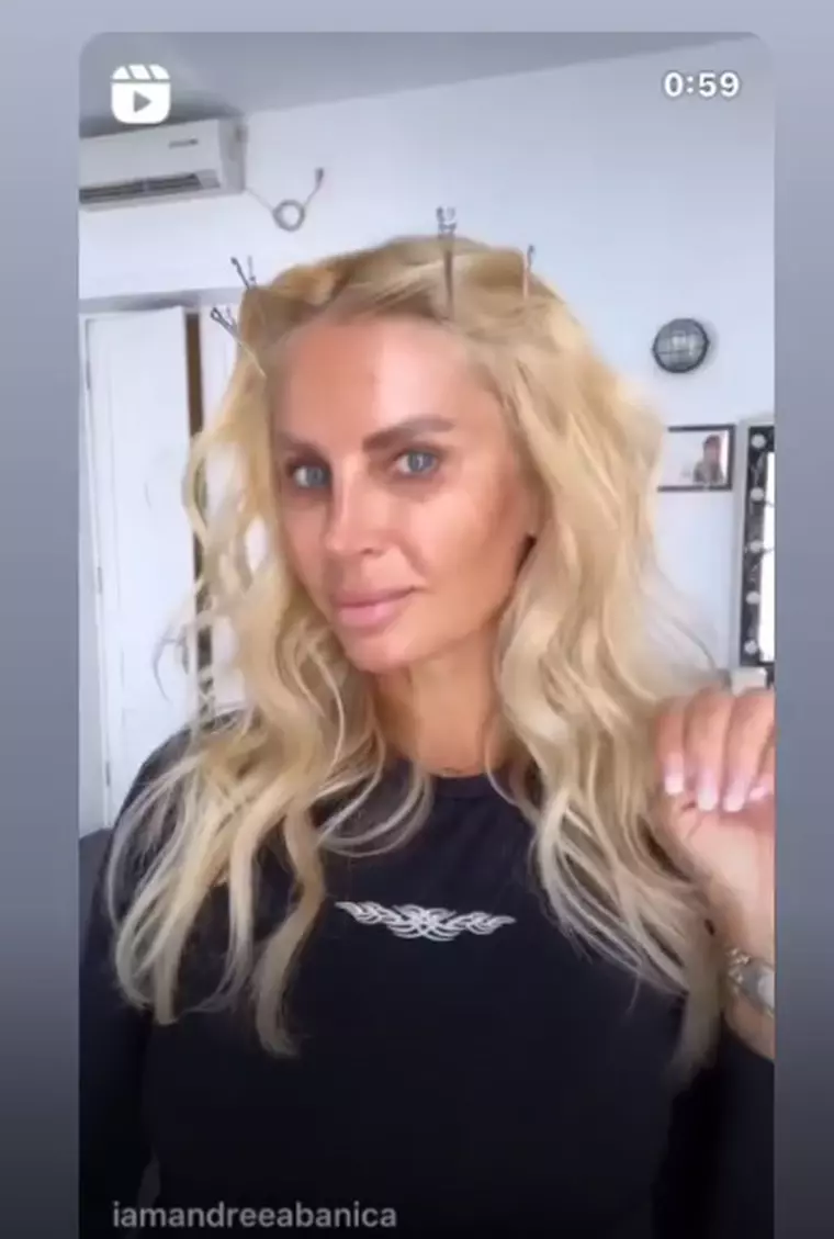 Andreea Bănică și-a surprins fanii cu o postare în care apare nemachiată. "Eu am 53 de ani și arăt mai fresh!"