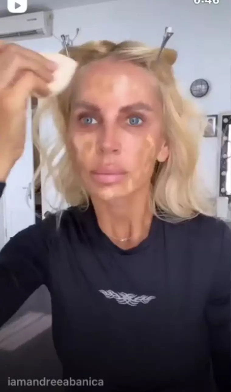 Andreea Bănică și-a surprins fanii cu o postare în care apare nemachiată. "Eu am 53 de ani și arăt mai fresh!"