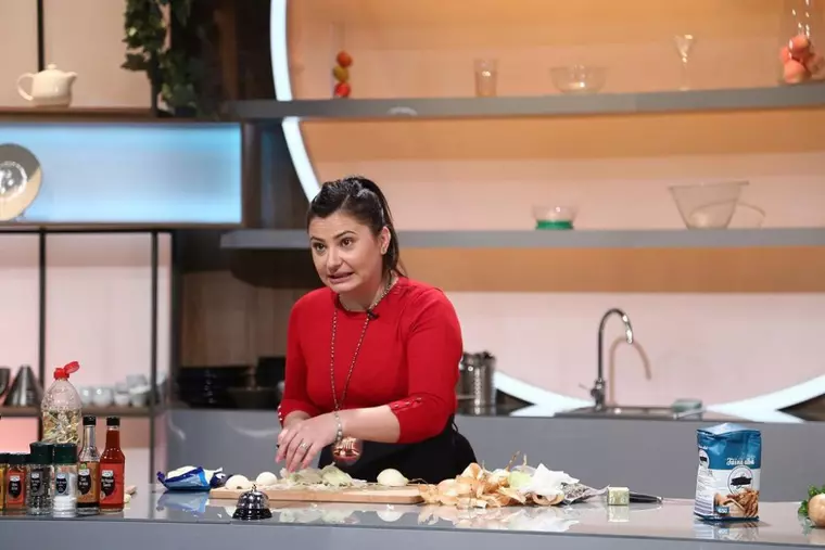 Pate din ficat de pasăre. Rețeta preparatului cu care Mădălina Crețan, soția regretatului Nosfe, a câștigat proba la "Chefi la cuțite"