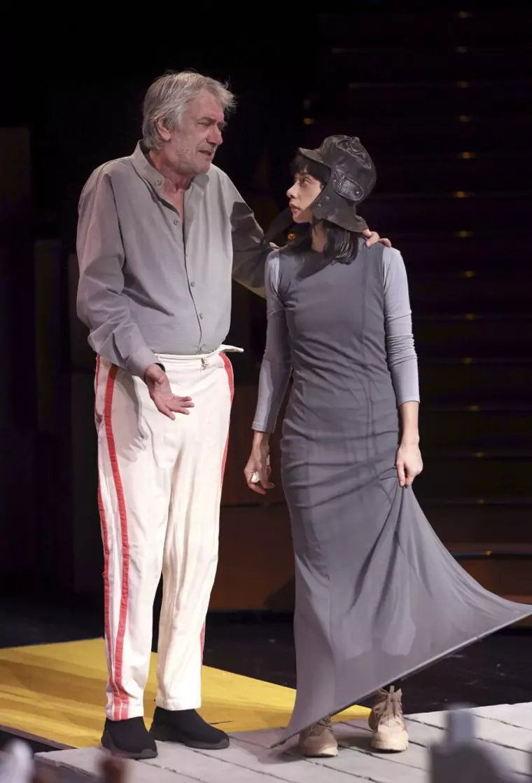 CREATORUL DE TEATRU - un spectacol unic, de neratat, după un text extraordinar, plin de furie și de mult umor negru, în interpretarea magistrală a lui Marcel Iureș!