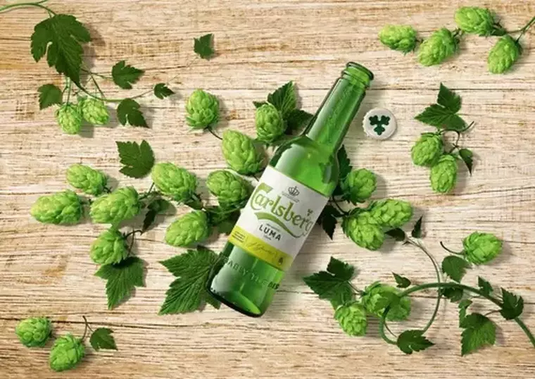 Noul Carlsberg LUMA obţinut prin tehnologia inovatoare DRY Hopping pentru o aromă perfectă