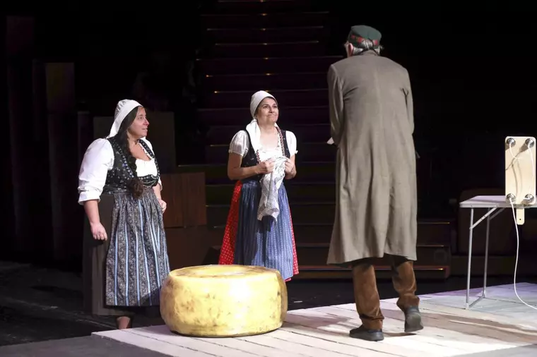 CREATORUL DE TEATRU - un spectacol unic, de neratat, după un text extraordinar, plin de furie și de mult umor negru, în interpretarea magistrală a lui Marcel Iureș!
