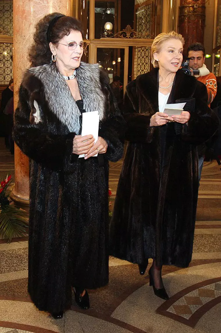 "Cinci ani m-a drogat ca să depind de el!". Dramele cântăreței Mihaela Mihai