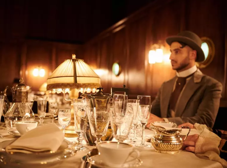 "1899", serialul care face vâlvă pe Netflix. Povestea misterioasă a unui vas cu migranți care traversează "Oceanul Morții"