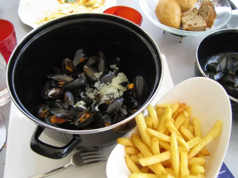 Delicii culinare din Belgia. Ce preparate merită să încerci!