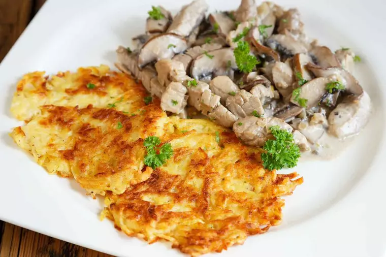 Specialități culinare elvețiene. Ce delicii te așteaptă în Elveția!