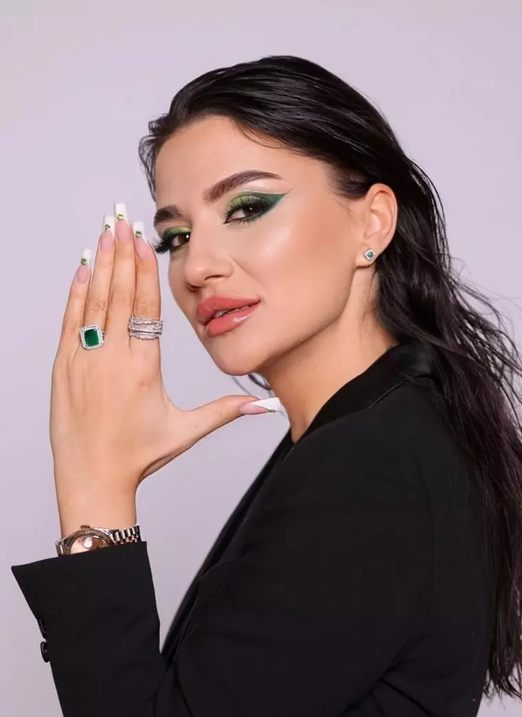 Ce manichiură se poartă în acest sezon. Tendințele primăverii în materie de unghii, dezvăluite de nail artistul vedetelor