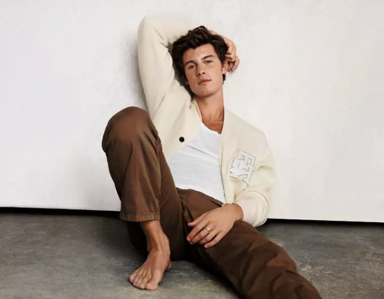 Tommy Hilfiger and Shawn Mendes colaborează pentru o colecție vizând un viitor mai bun cu Classics Reborn pentru primăvara 2023