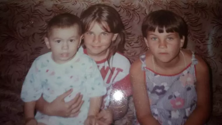 Adina Bourceanu în copilărie. Sursă foto: Arhivă personală