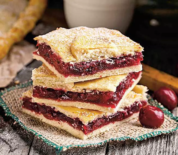 10 rețete cu cireșe pentru vară! Delicii răcoritoare și ușor de preparat