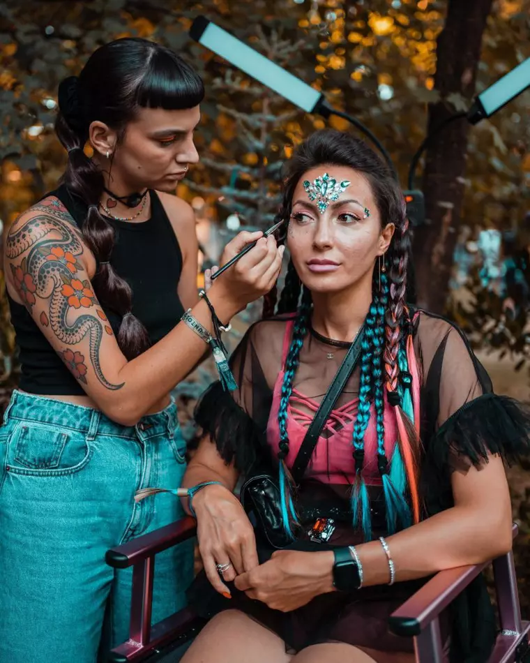 Obține un look de festival autentic cu produsele Belher. Cumpără un produs la preț întreg sau două produse cu 20% discount