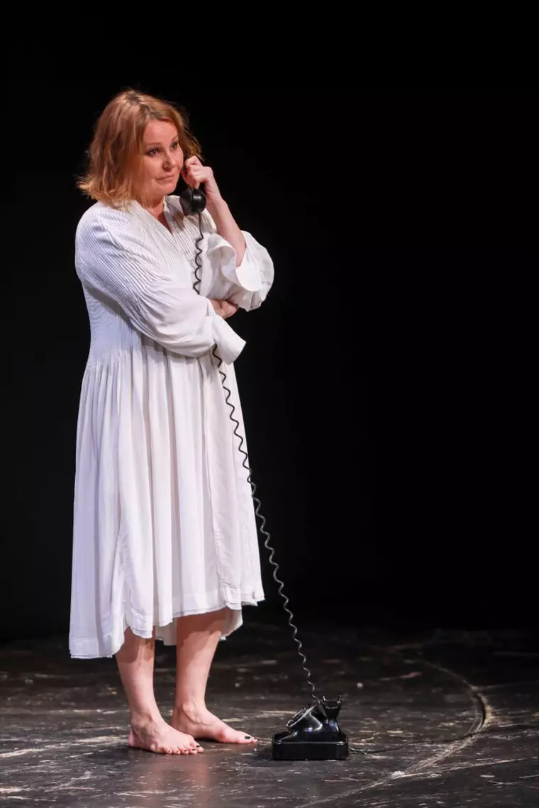 Tania Popa, una dintre cele mai apreciate actriţe ale Teatrului Naţional, într-un one-woman-show de excepție: Figuranta