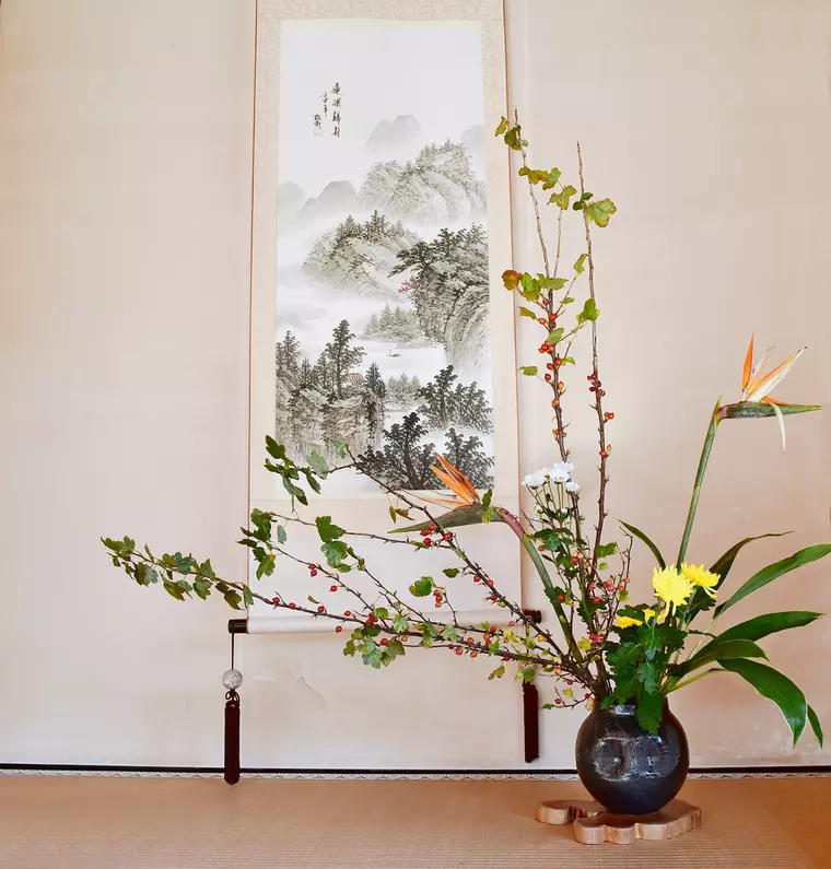 Ce este ikebana și ce mesaje transmite arta japoneză a florilor