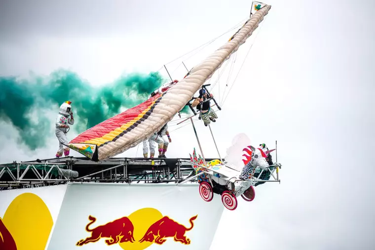 Red Bull Flugtag, competiția mașinăriilor zburătoare și a piloților neînfricați, vine în septembrie la București