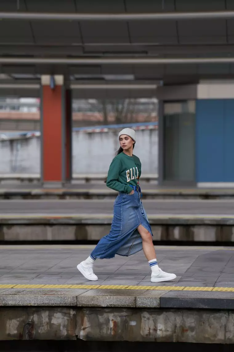 Poartă acești sneakers după propriile preferințe - cu o rochie, cu un costum sau cu un trening!
