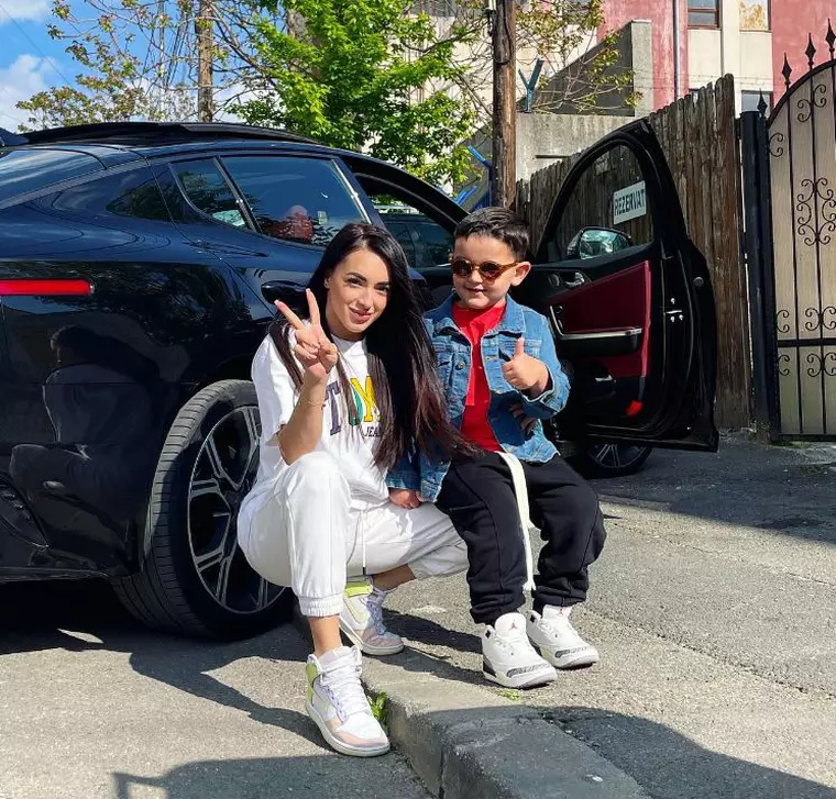 Cum se înțelege Larisa Iordache cu mama iubitului ei, Cristian Chiriță: “Se simte în momentul în care stăm cu toții la masă”/ Exclusiv