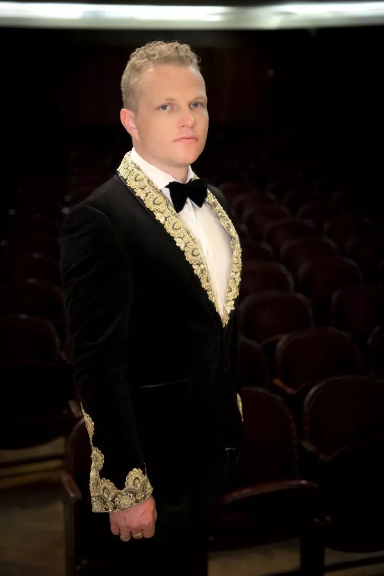 Tenorul Ştefan von Korch cântă arii din opere şi operete româneşti la Nürnberg, pe 7 octombrie, în concertul DOR