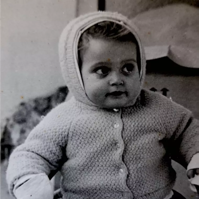 Ilinca Goia în copilărie. Sursă foto: Arhivă personală