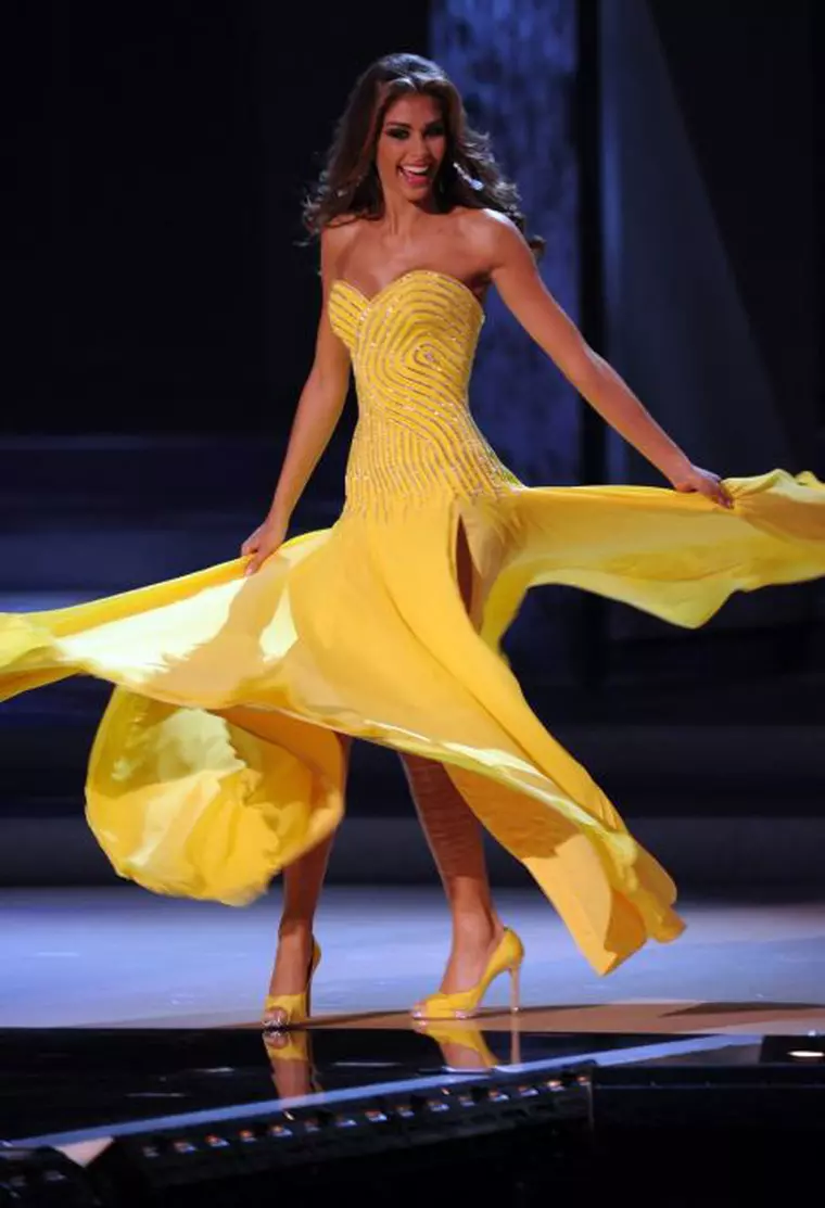 Cele mai frumoase ținute de la Miss Universe de-a lungul timpului. Rochiile valorează zeci de mii de euro