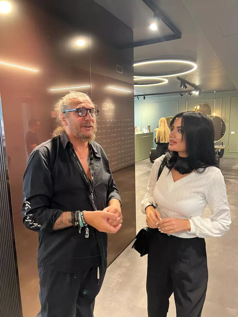 Olga Barcari, singurul harstylist român ofertat să lucreze cu Marco Todaro, de la Casa Arpege, Italia