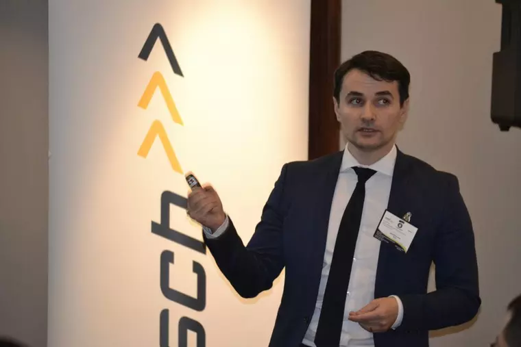 Cinci lucruri pe care să le faci ca să nu fii escrocat pe internet. 60% din banii furați aparțin victimelor înșelate cu oferte de „investiții profitabile”