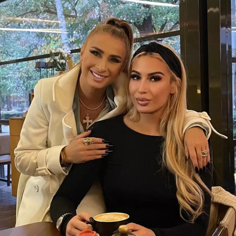 Sarah Dumitrescu a moștenit toate calitățile mamei sale. Sursă foto: Arhivă personală