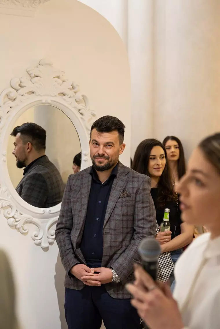 Fabrica de Profile a deschis un nou showroom! Dan Panciu: ”Fiecare aspect a fost gândit pentru a crea o experiență interactivă și plină de descoperiri pentru clienți”