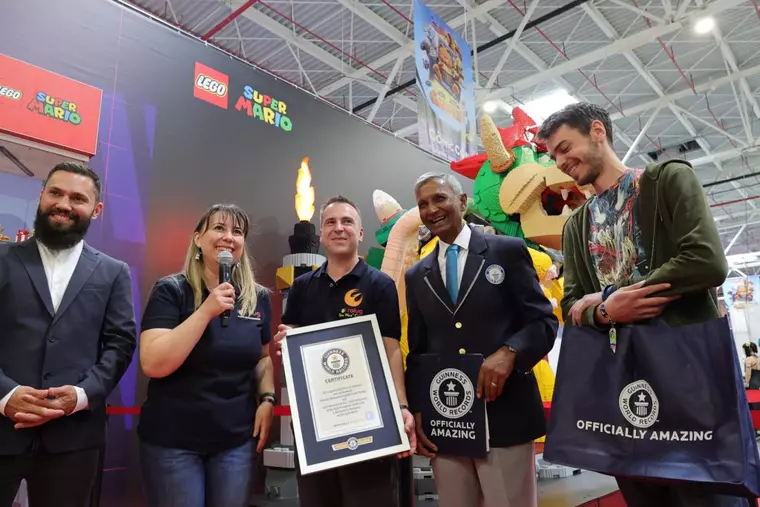 RoLUG și LEGO® România primesc titlul GUINNESS WORLD RECORDS™ pentru cea mai mare dioramă din piese LEGO® din lume