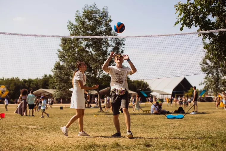 EC by day: Club de comedie și film, întâlniri cu personalități și zeci de activități pentru o zi de festival plină