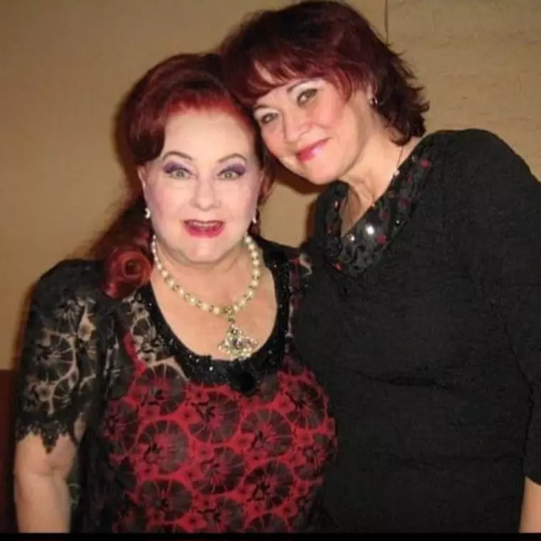 Natalia Guberna și regretata actriță Stela Popescu. Sursă foto: Arhivă personală