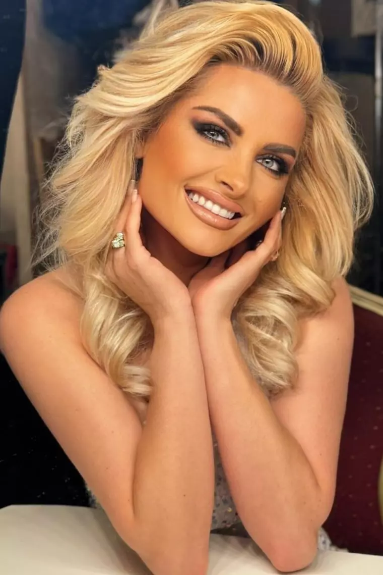 Iana Novac, concert extraordinar pe 31 august: „Îmi place că sunt un artist liber!”