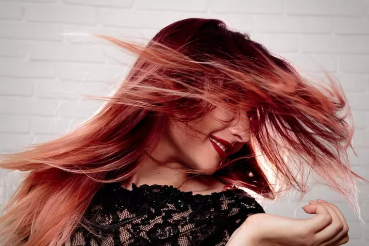 Ce culori de păr se poartă toamna aceasta. "Complimentează majoritatea tonurilor de piele!" Recomandările experților