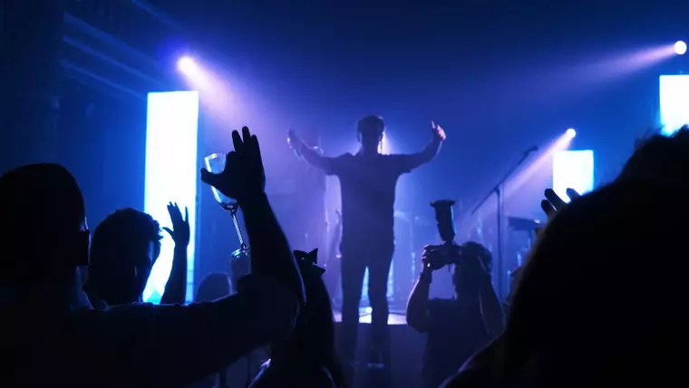 Overnite Band: Trupa de nuntă perfectă pentru un eveniment diferit