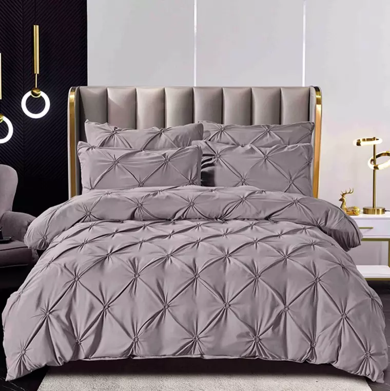 Oferta 1+1 Lenjerii de Pat din Bumbac Finet – Două Seturi la Preț de Start de 179 lei