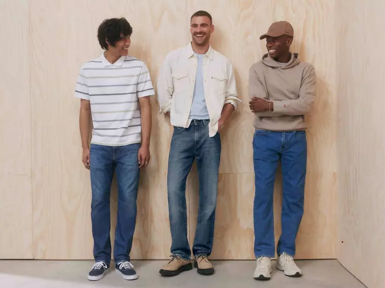 Levi’s readuce în actualitate anii ’80 și ‘90, dar cu un twist modern, pentru colecția  primăvară/vară 2025