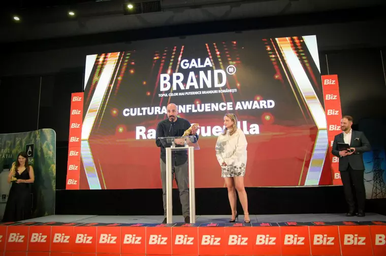 O marcă este cu atât mai puternică din perspectiva românismului cu cât reuşeşte să-şi menţină poziţia în top, indiferent de fluctuaţiile socio-economice specifice ultimilor ani.