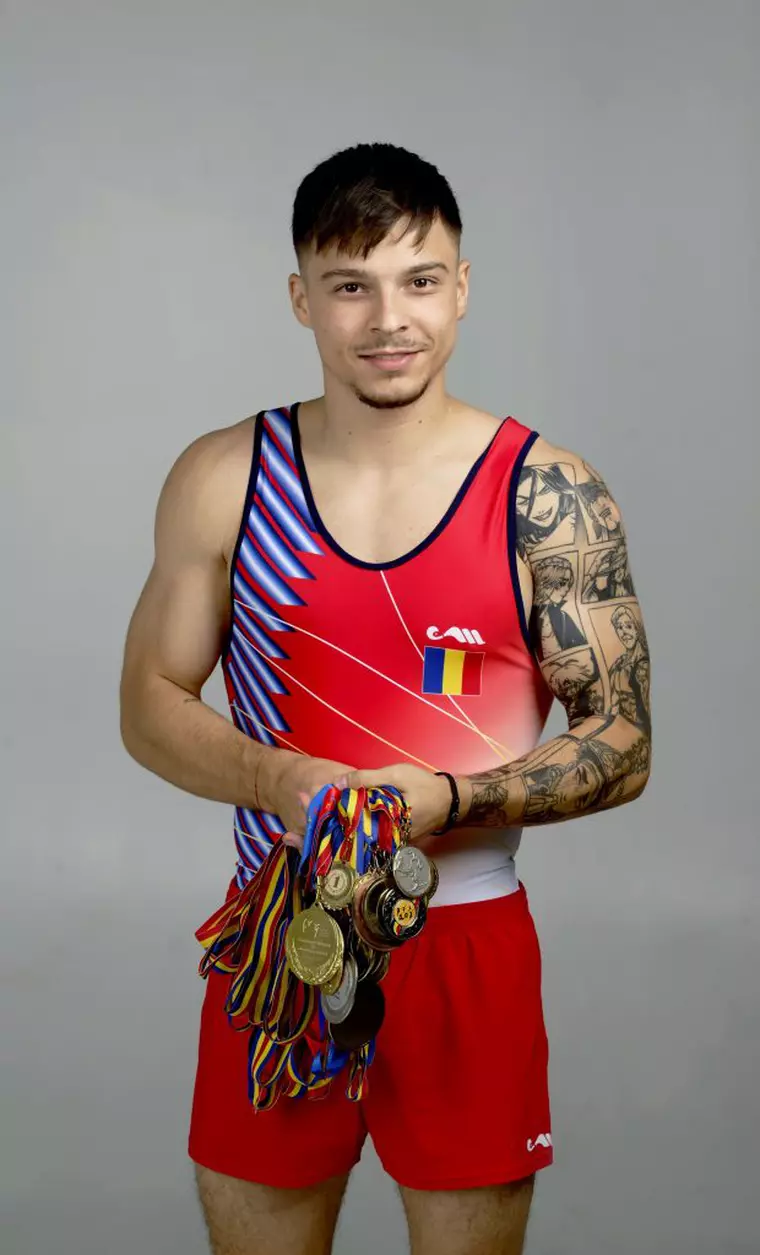 Cine sunt concurenții din echipa Visătorii de la „Desafio: Aventura”. Un gimnast, o cântăreață și un cioban, printre cei care luptă pentru marele premiu