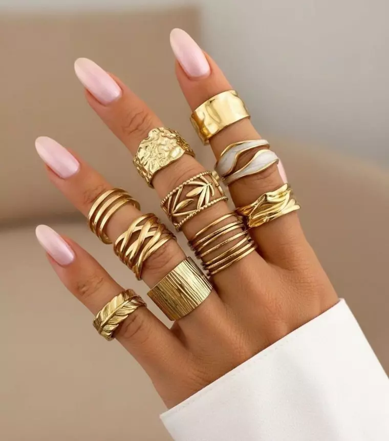 În fiecare bijuterie RAÓ Collection se ascunde o poveste despre putere și feminitate