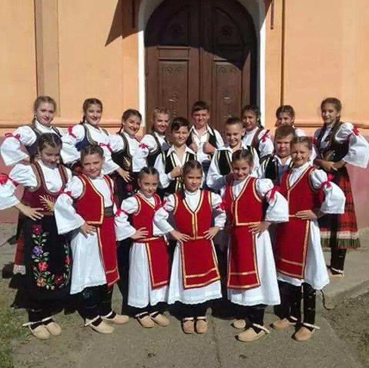 Crăciunul pe rit vechi 2026 - cine îl sărbătorește și ce tradiții sunt