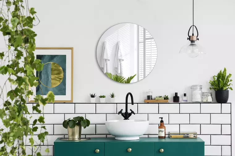 Tendințe Baie 2026: Cum alegem oglinda perfectă?