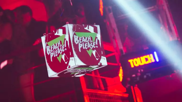 România, pe harta culturală a lumii la Paris Fashion Week: BEACH, PLEASE! îl aduce pe Playboi Carti, superstarul trap anunțat printr-un super eveniment în centrul Parisului.