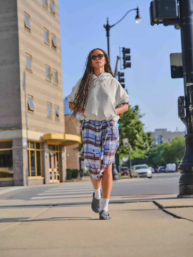 Crocs Classics – primăvara aceasta, pași care inspiră stil și emoție