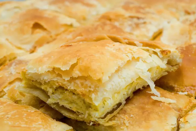 Tiropita, rețeta de plăcintă grecească cu brânză