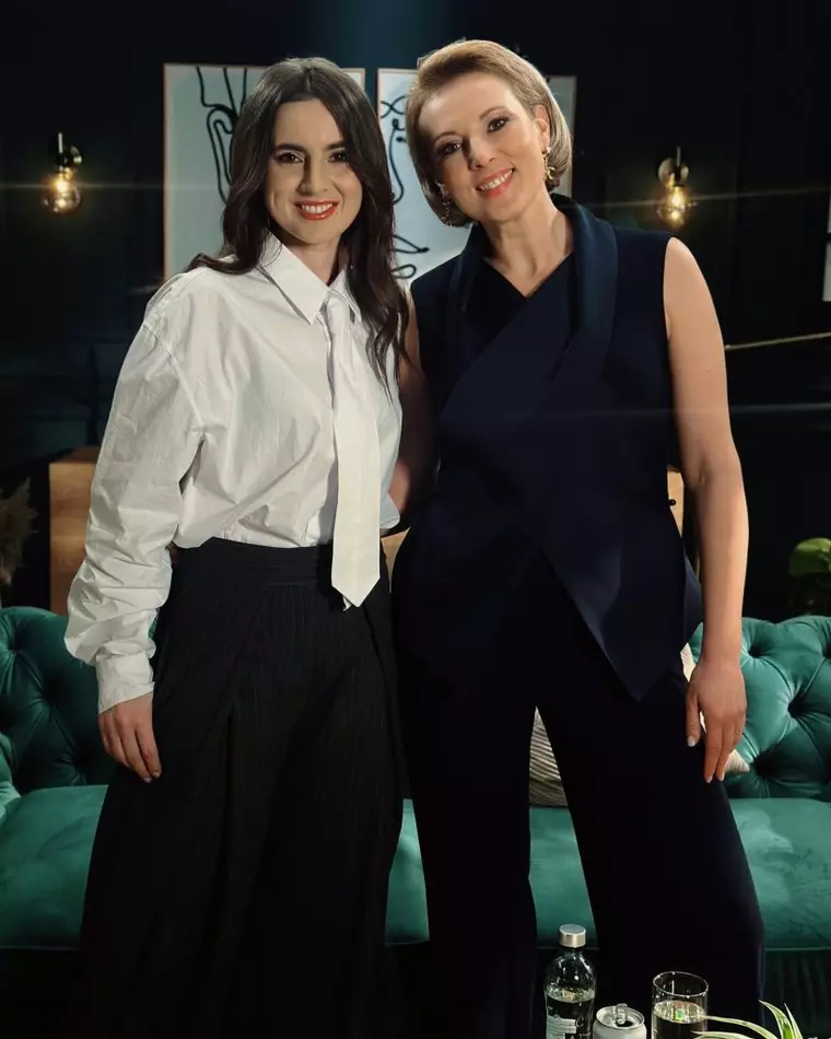 „CAKE BREAK”, un nou show cu deserturi și invitați surpriză 