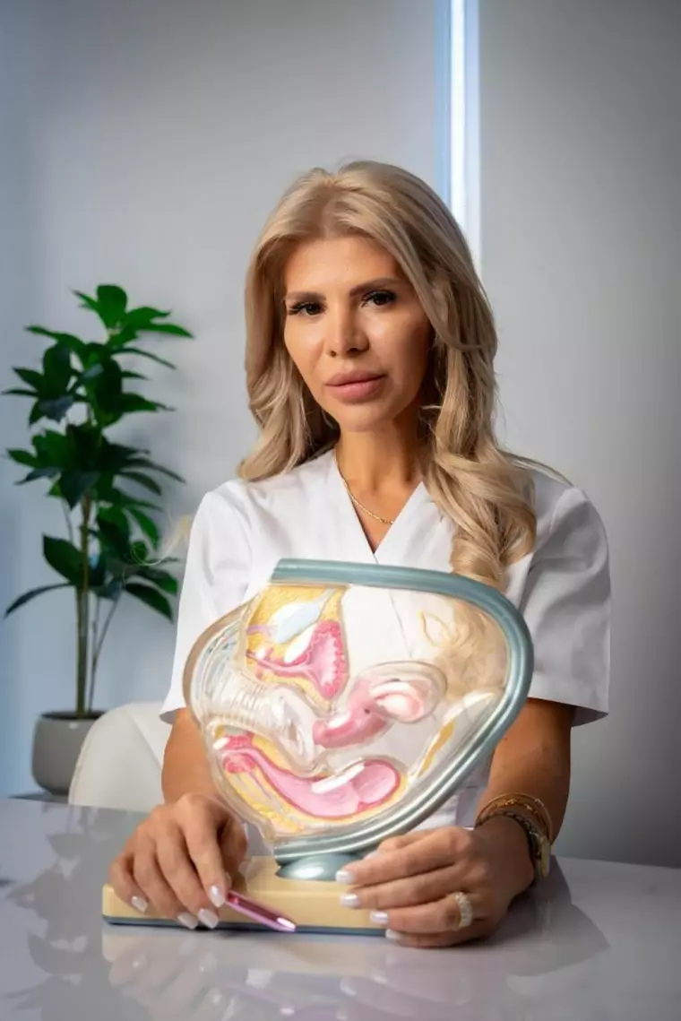 Menopauza nu înseamnă sfârșitul feminității: ce soluții există astăzi