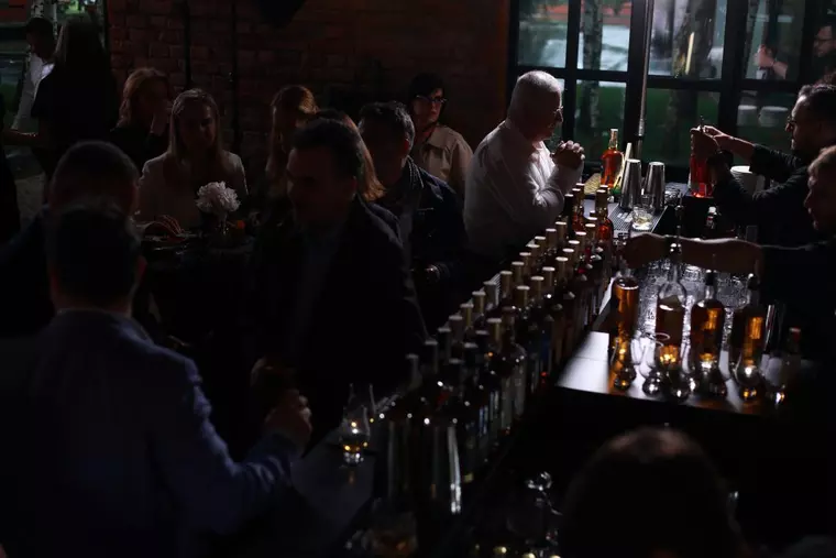 Alexandrion Group face o nouă investiţie în dezvoltarea categoriei single malt din România prin lansarea Single Malt Community